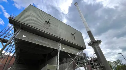 Martin Giles/BBC An image of a section of the Thetford Power Station in Norfolk taken from a lower angle.