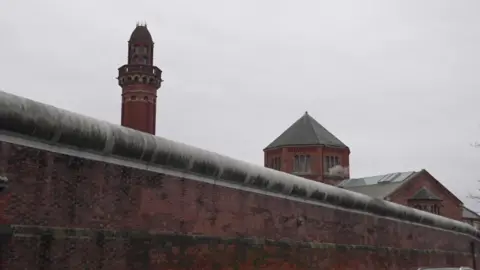 manchester prison walls 