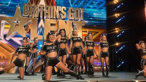 Coventry Dynamite's Lady Grenades at BGT