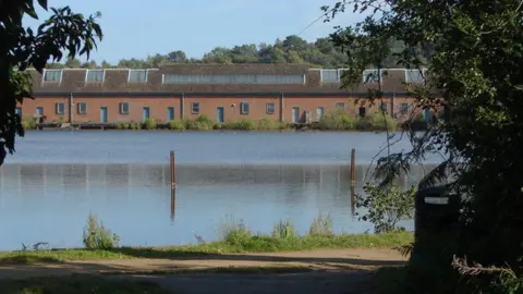  Alan Hunt - geograph.org.uk/p/3133816 Keogh Barracks