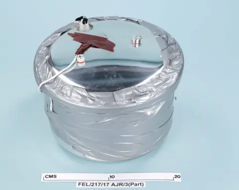 Met Police Fake bomb