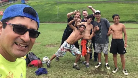 Steve McCluskie Steve McCluskie (centre back) in Costa Rica