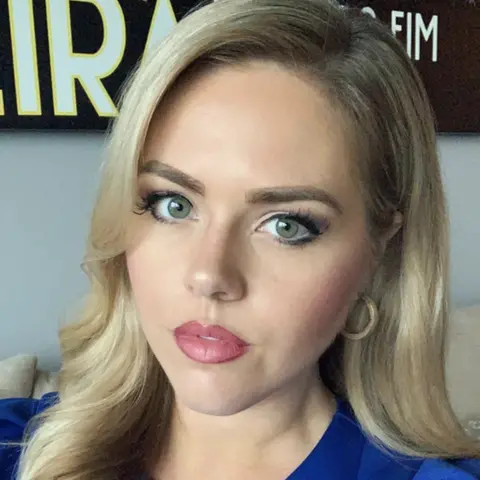 Viewer spots Florida reporter Victoria Price's cancer growth