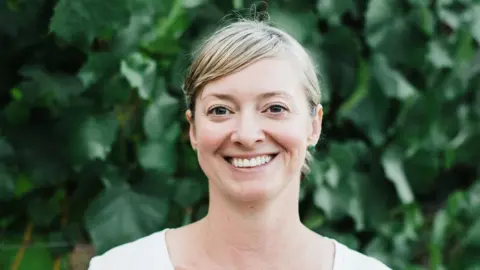 Kara Maraden Kara Maraden