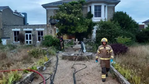 HIWFRS Former Parkbury Hotel in Broadway, Sandown