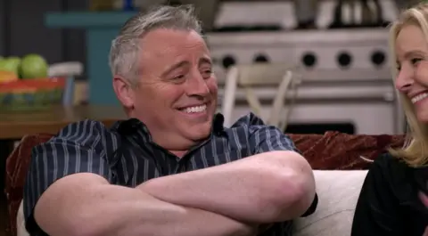 WarnerMedia Matt LeBlanc and Lisa Kudrow on the set of Friends