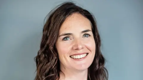 Laura Clark Laura Clark