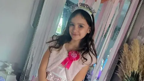 Weston-super-Mare stabbing: Family pay tribute to 'bubbly' Aria