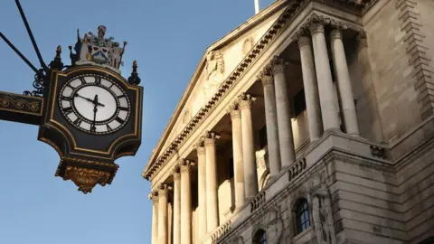 Getty Images Kantor pusat utama Bank of England di pusat kota London