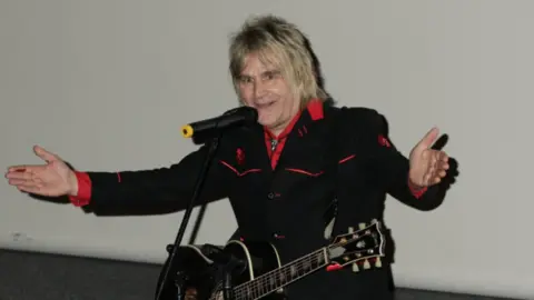 Mike Peters