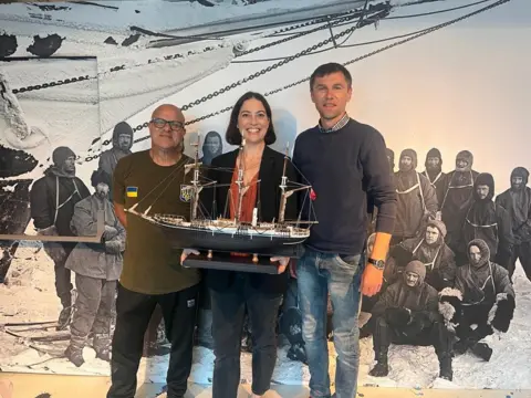 Makysym Litvinov Andy, Lynne and Maksym