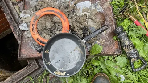 Yorkshire Water Frying pan and flying ring