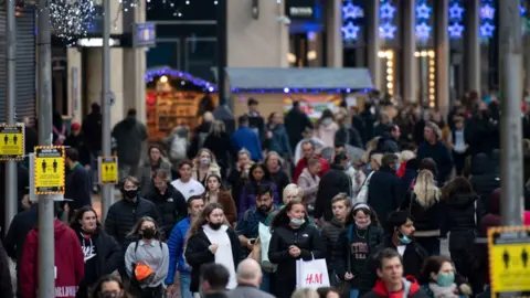 Getty Images Christmas crowd