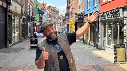Threadz - run by Danny Drummond - has been painted yellow.