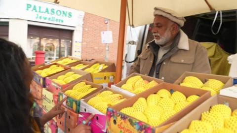 A Bitter Mango Drought: London Traders Face Alphonso Shortage