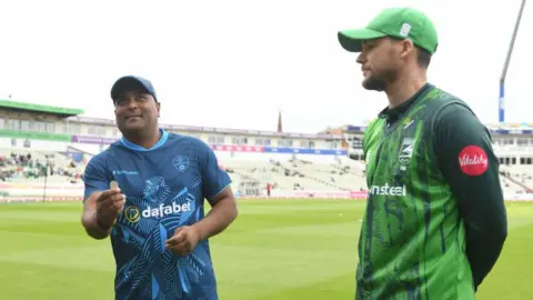 Rival captains Samit Patel and Peter Handscomb