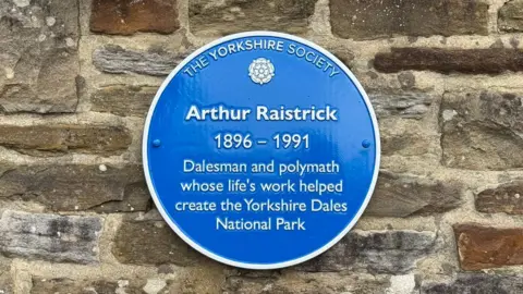Yorkshire Dales National Park Authority The Yorkshire Society Arthur Raistrick blue plaque