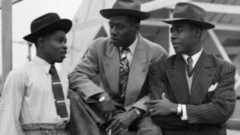 Getty Images The Empire Windrush arrived at Tilbury Docks, Essex, on 22 June 1948