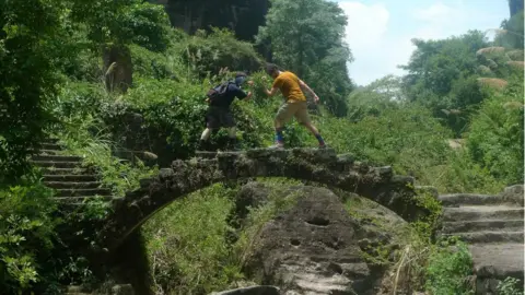 Joseph Bradfield & friends Bruce Forsyth Thinker pose
