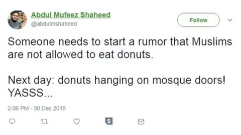 @abdulmshaheed/Twitter Abdul Mufeez Shaheed on Twitter: "Someone needs to start a rumor that Muslims are not allowed to eat donuts. Next day: donuts hanging on mosque doors! Yassss..."