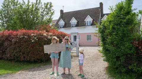 London Marathon Events A homemade sign at RideLondon-Essex