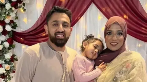 Akeel Nanabawa, his wife Hannaa Vorajee and their daughter Sara Nanabawa