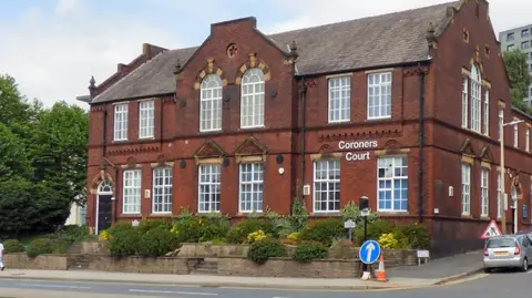 Gerald England/Geograph External view of Stockport Coroner's Court.