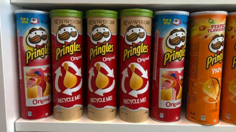 KELLOGG New Pringles tubes