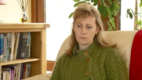 RTÉ Emma Mhic Mhathúna was diagnosed with cervical cancer in 2016