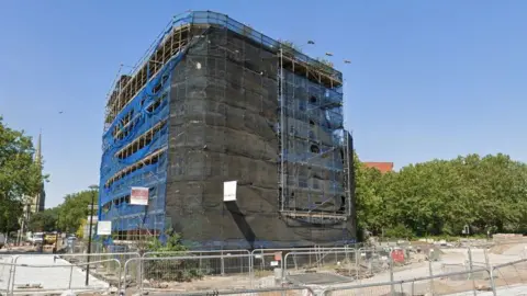 Google The old Grosvenor Hotel