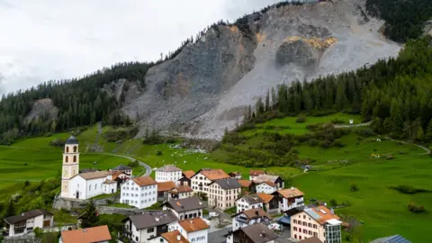 Reuters Village of Brienz in front of the zone of rockslide