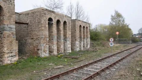 Locomotion/Jason Hynes Coal drops