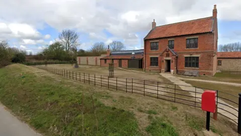 Inpho The Suffield Arms pub