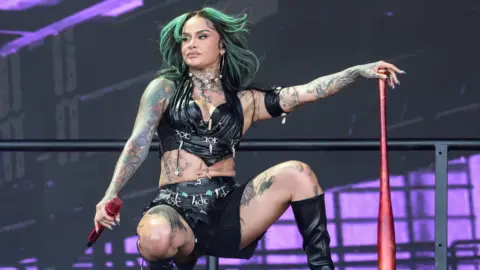 6af17d60-5799-11f1-9682-21332c7159b4.jpg Olivia Dean brings the curtain down on Radio 1's Big Weekend with 'magic' set