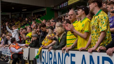 Norwich fans