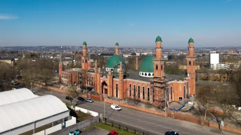 Getty Images Al-Jamia Suffa-Tul-Islam Grand Mosque