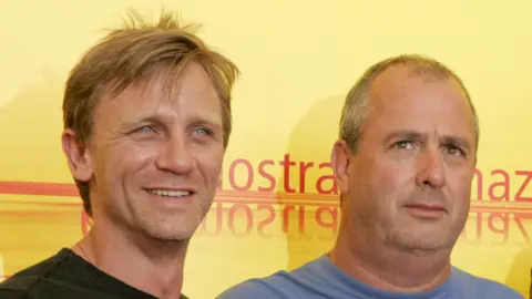 Getty Images Daniel Craig with Roger Michell in 2004