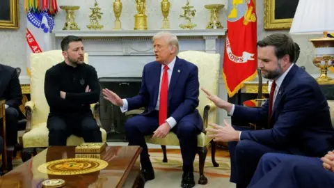 Image shows Trump, Vance and Zelensky