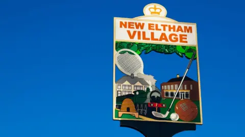 Alamy New Eltham village sign