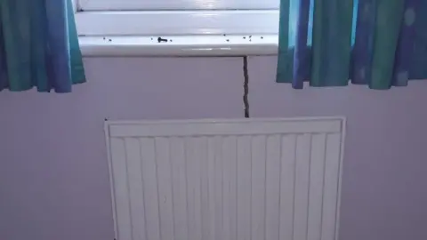 Matthew Pritchard Cracks at flat in Bedern Court in Ripon