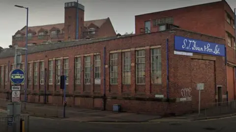 Google Warehouse buildings