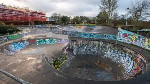 HES Livingston Skatepark