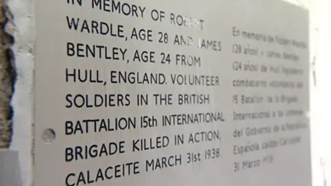 Memorial to Robert Wardle and Jim Bentley