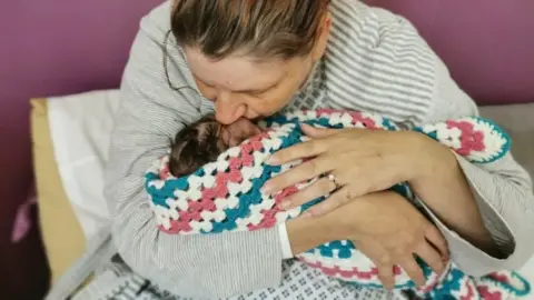 Gary and Sarah Andrews Sarah Andrews with her baby Wynter