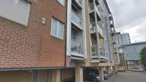 Google Foundry Court, Slough