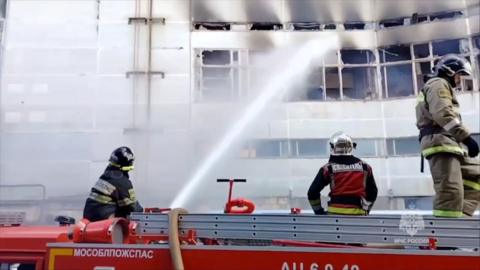 Firefighters battling Moscow office blaze