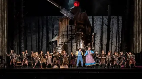 Clive Barda/Royal Opera House Performance of Hansel and Gretel