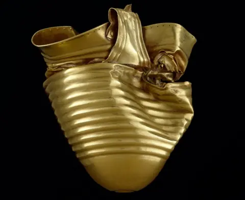 British Museum Ringlemere cup