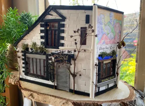 Karen Bones The Chip