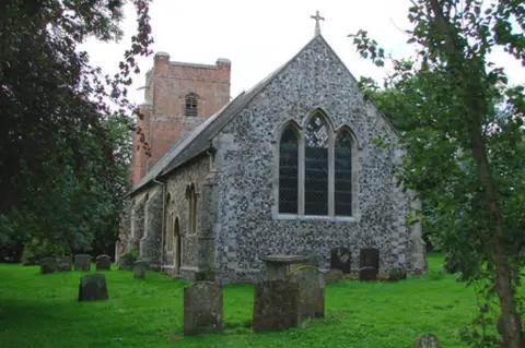 Geograph/Adrian S Pye Church of St Edmund in Hargrave